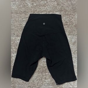 Lululemon high rise Align shorts 8 in